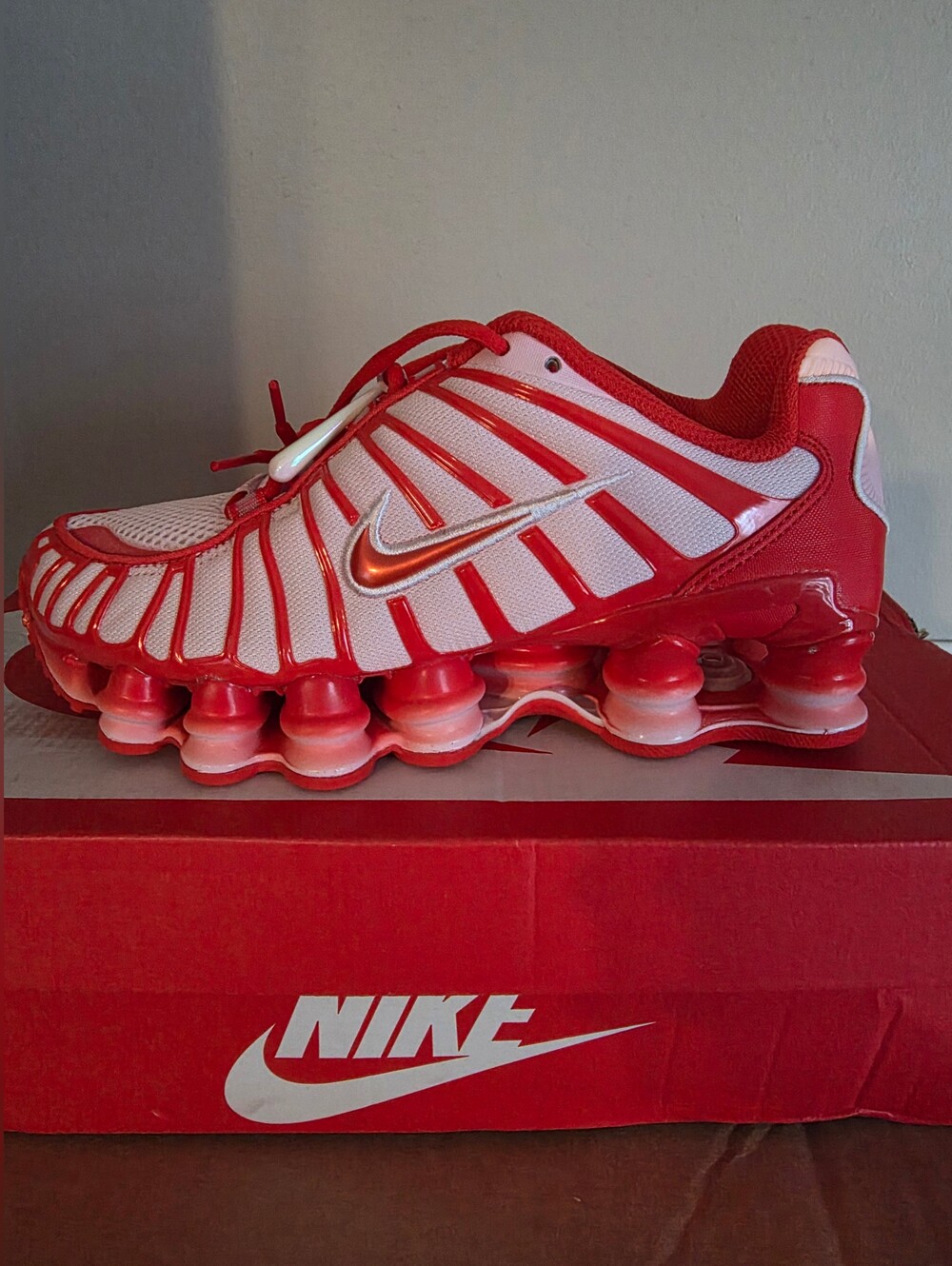 Nike Shox Tl Gs Youth Size 4 Wome. Size 5.5 new with box